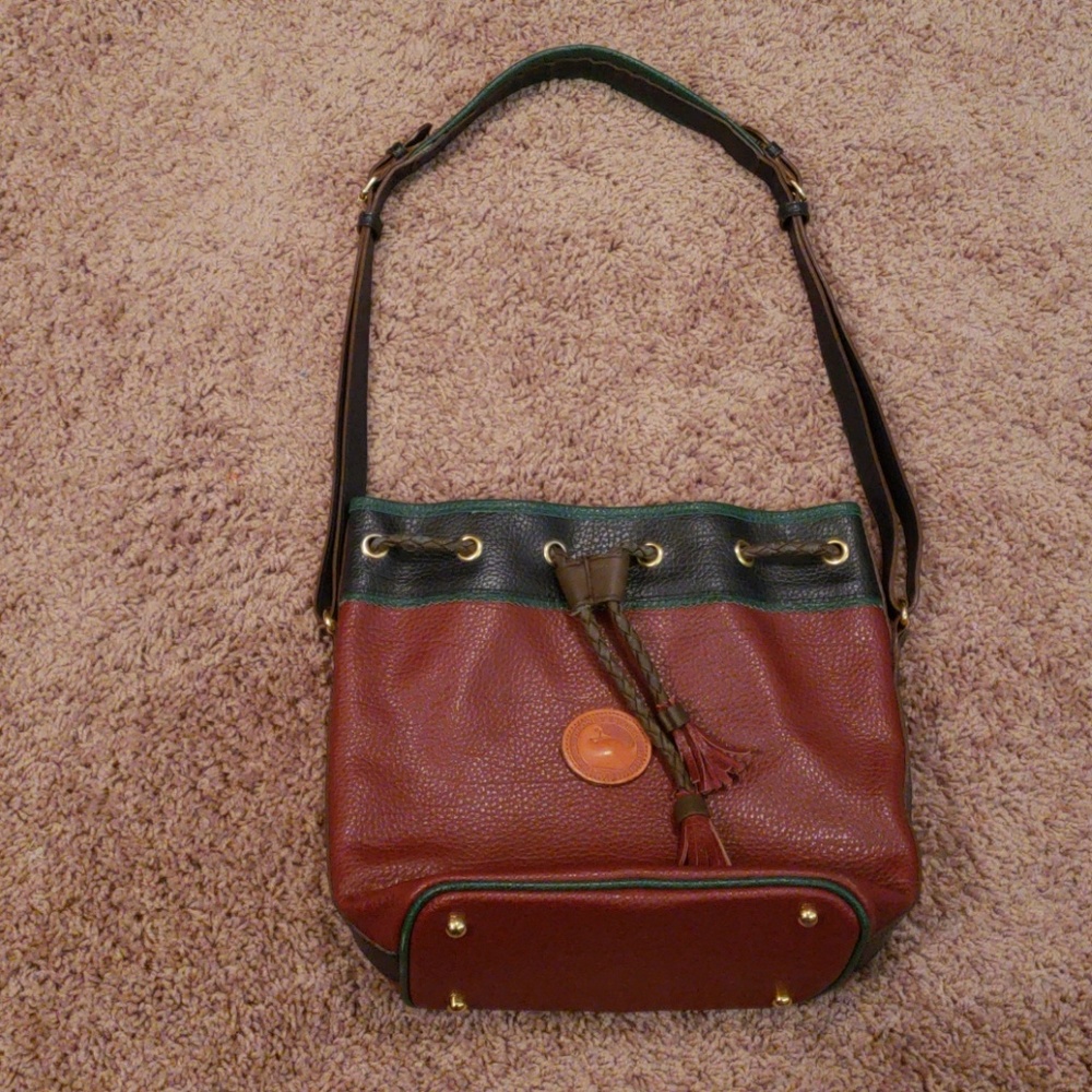 Vintage Dooney And Bourke Bucket Bag